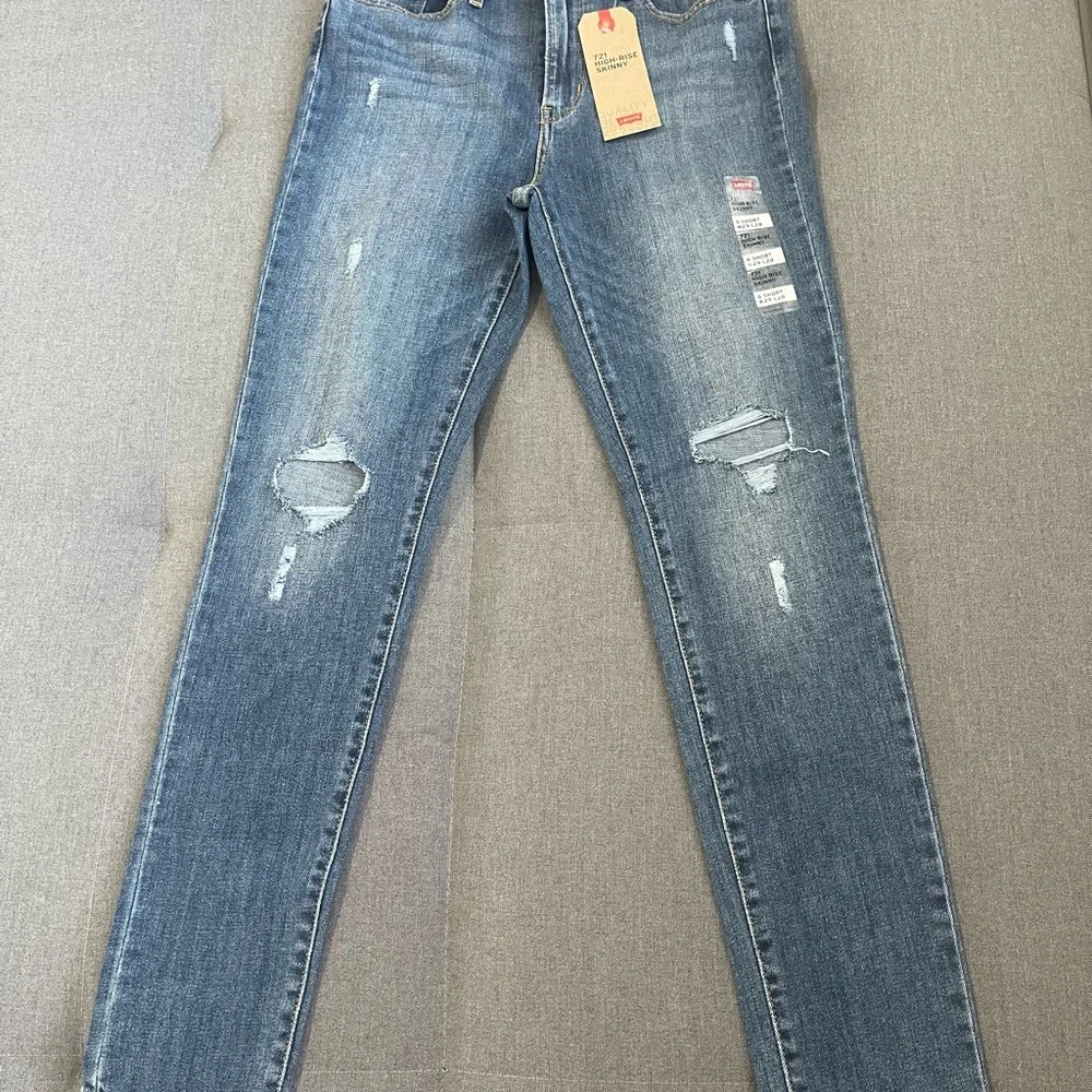 Levi's Blue Skinny Jeans for Women - Picture 1 of 6
